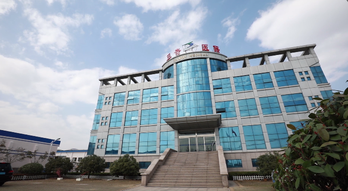 31秒丨日照三奇24小时不间断生产口罩海外订单已排到10月份