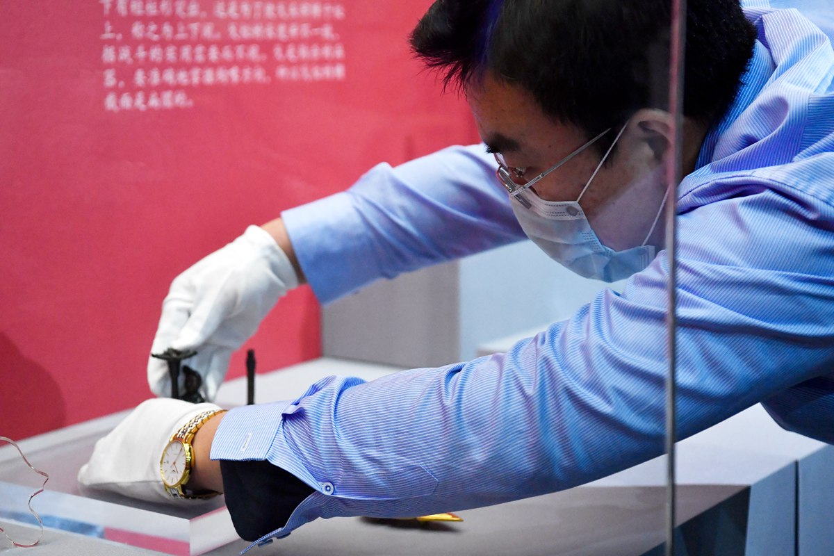 山东博物馆馆长郑同修表示,此次展览动用了全国25家文博单位,从西安