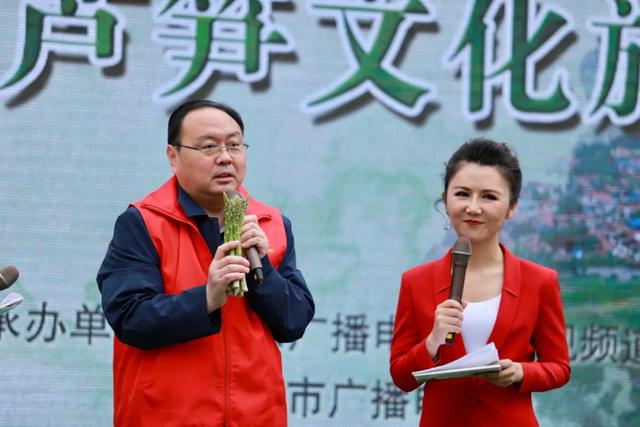 紅色代辦為群眾服務(wù)，愛(ài)心助農(nóng)單縣在行動(dòng)