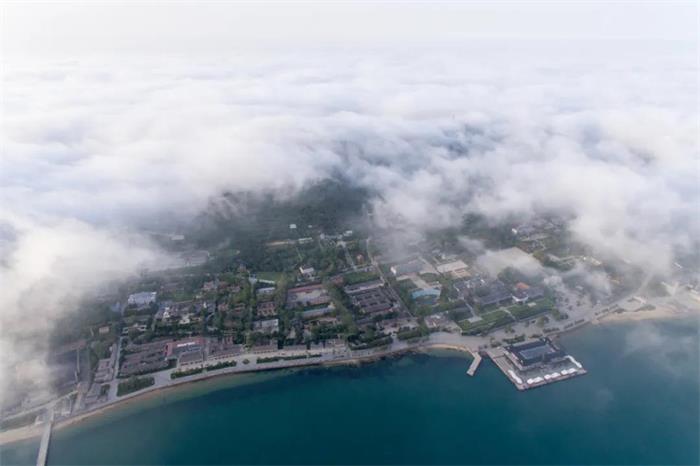 “仙气”十足!威海刘公岛云雾缥缈胜似仙境_山东频道_凤凰网