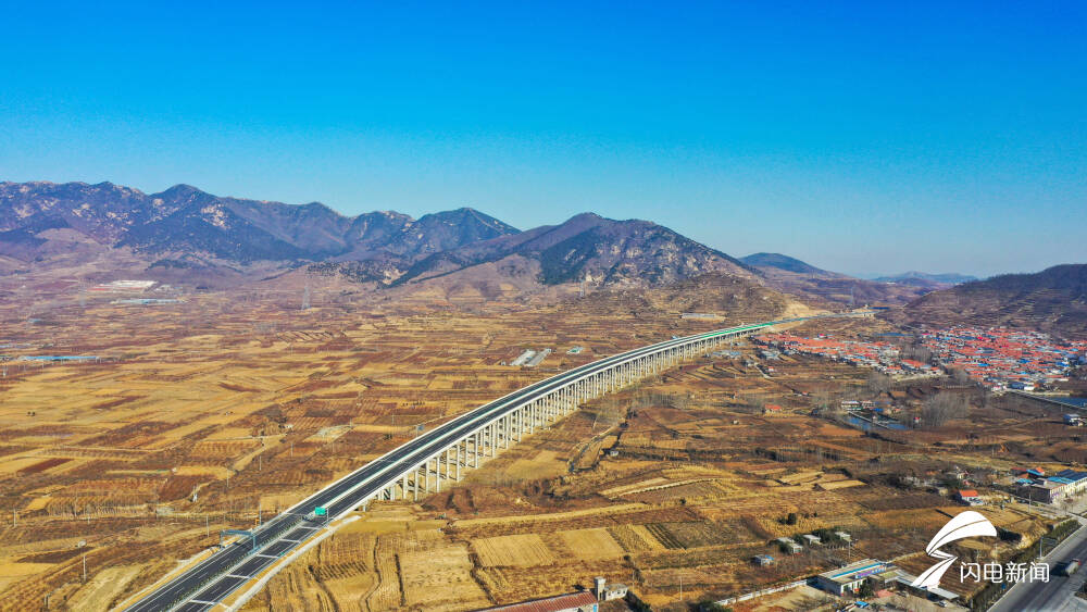 新台高速今天建成通车山东再添一条南北大通道