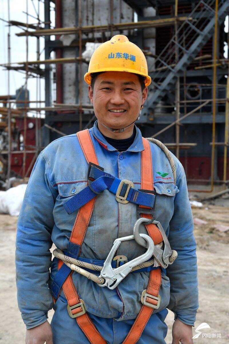 蹲点看履职全国人大代表齐玉祥焊枪头上一团火成就胸中工匠心