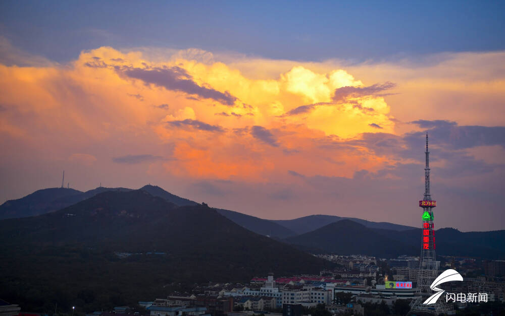 云销雨霁彩彻区明济南暴雨后天边出现梦幻霞光