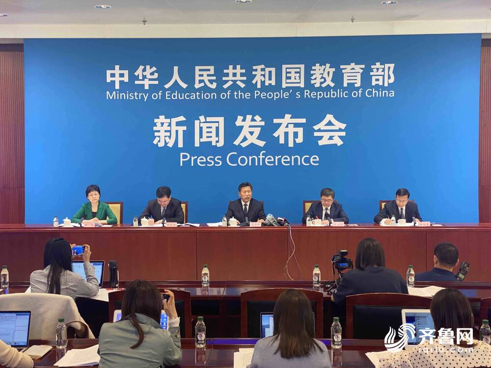 儿童护眼台灯排行榜_儿童护眼好选择亲民级护眼灯仅售279元(2)
