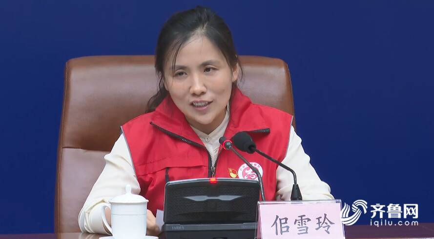 济南战疫日记佀雪玲为了避免生病影响工作穿大白前会喝上两个藿香正气