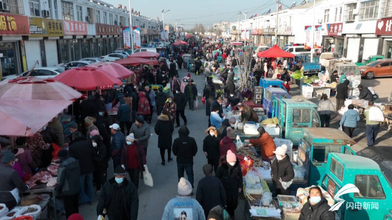 闪电号>本地>德州新闻>齐鲁网·闪电新闻1月11日讯集市,不仅仅是一个