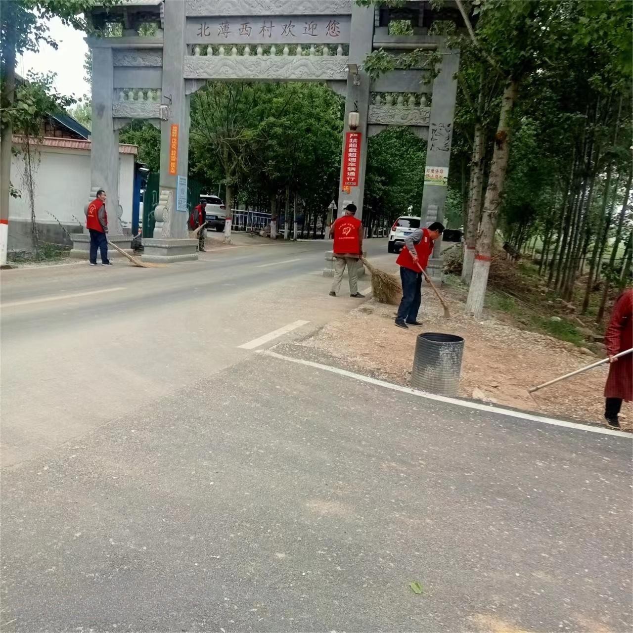 微山县两城镇党员群众齐动员人居环境再提升