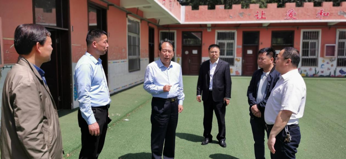 第一书记在冠县山东药品食品职业学院许学新带队赴东古城镇调研驻村