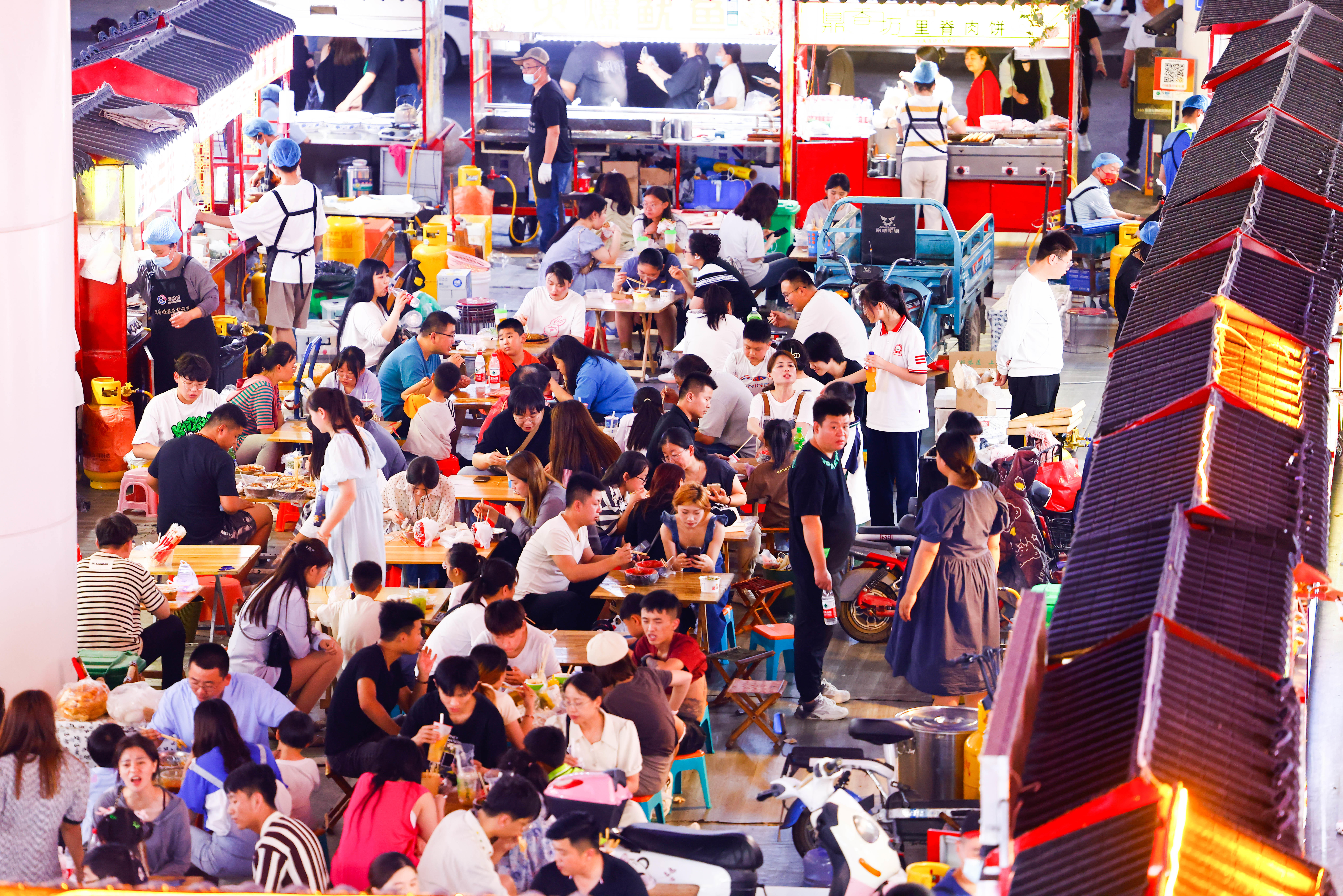 聊城"夜经济"点亮新"夜"态