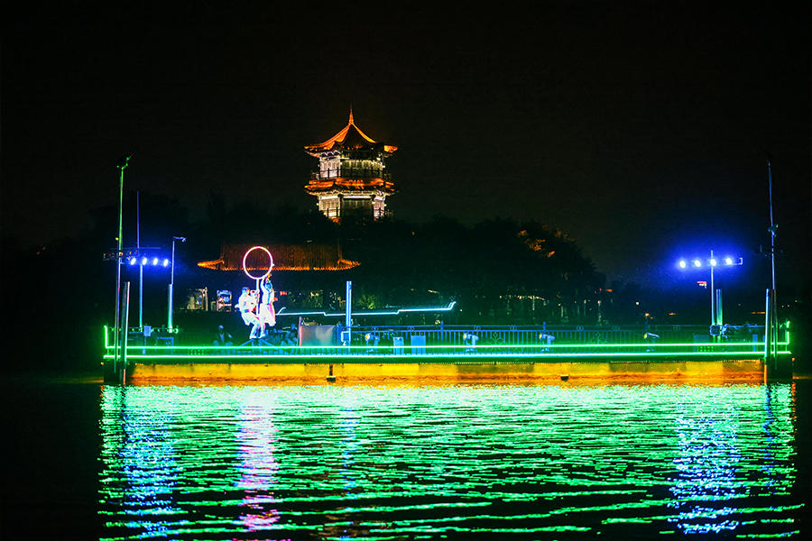 聊城夜景 东昌湖图片