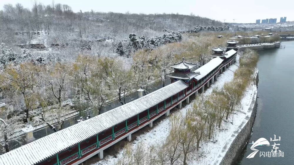 诗画山东泰安泰山脚下天平湖畔雪景如诗