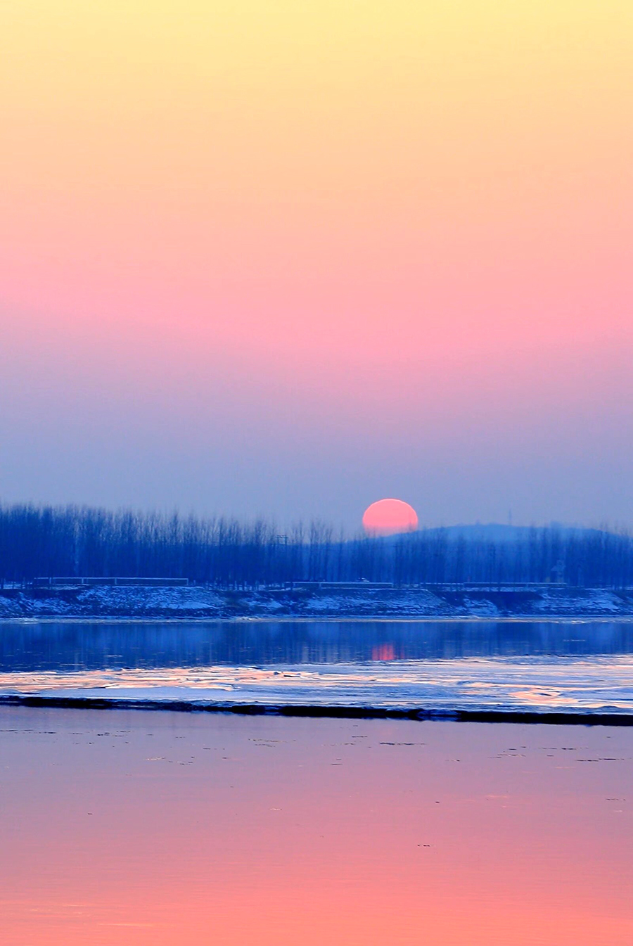黄河东阿段出现流凌