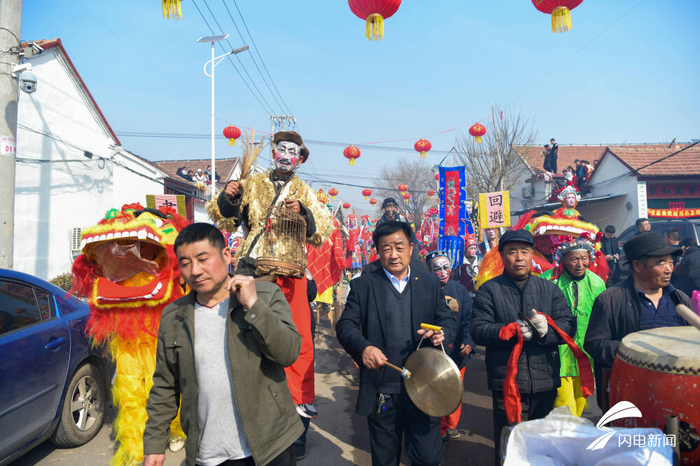 临沂市沂水县诸葛镇大峪村上演非遗项目送火神