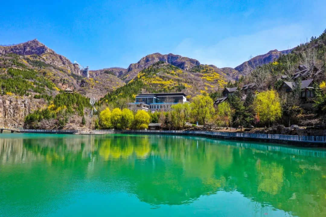 跟着诗词一起上春山潭溪山第六届春花节启幕接下来的潭溪山是这般美景