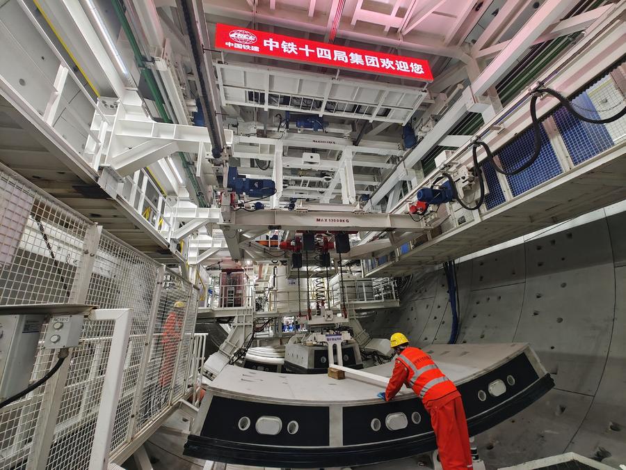 “海天号”盾构机已掘进至海底40米！胶州湾第二海底隧道工程加快推进