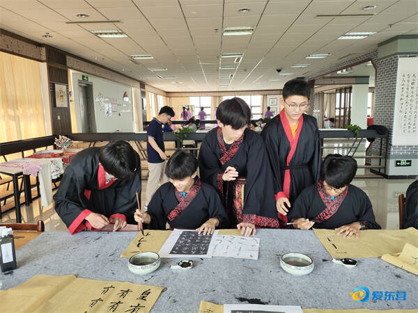 Explore Shandong: Thai students engage in cultural exchange in Dongying