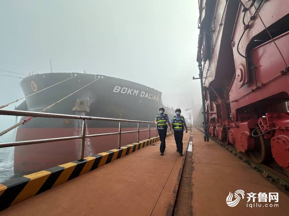 董家口边检站稳妥应对口岸大雾天气_青岛民生_青岛_齐鲁网