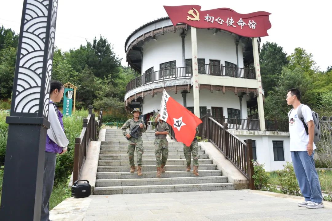 夏日“鄉”約·青春“踐”行｜解鎖鄉村振興密碼：沉浸式體驗鄉村振興的“翁井模式”