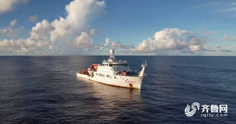 "东方红3"科考船完成西北太平洋综合科考任务凯旋