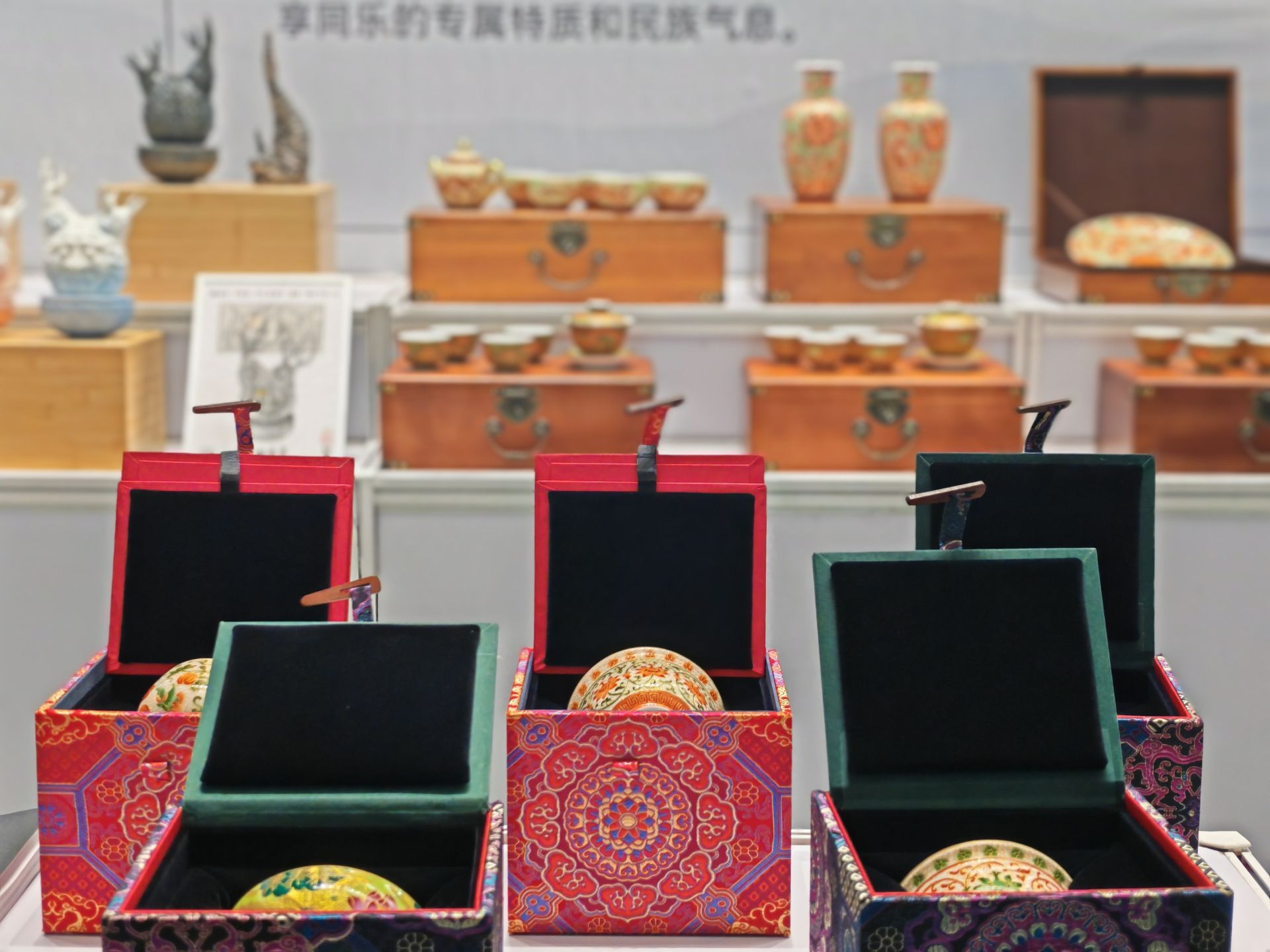 德州4家企业携150余件（套）陶瓷作品亮相国际瓷博会