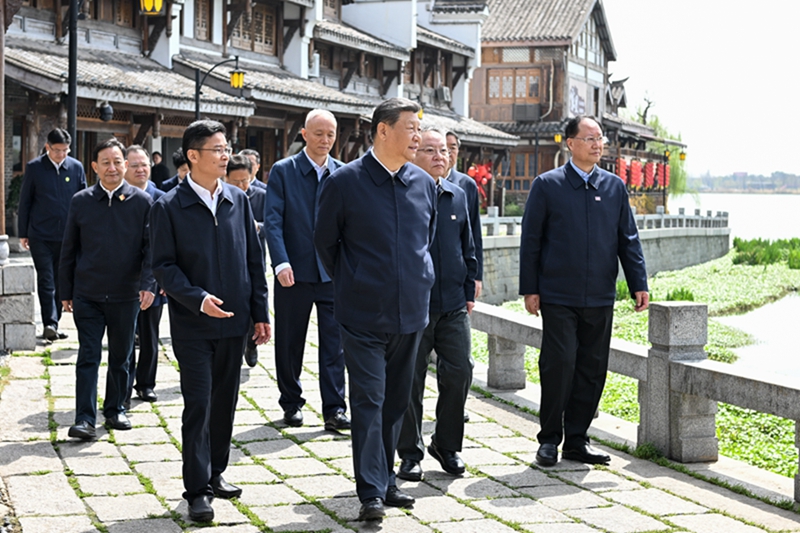 2024年3月19日，習近平總書記在湖南常德河街考察。