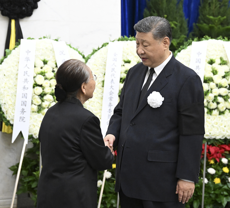 熱地同志遺體在京火化 習近平等到八寶山革命公墓送別