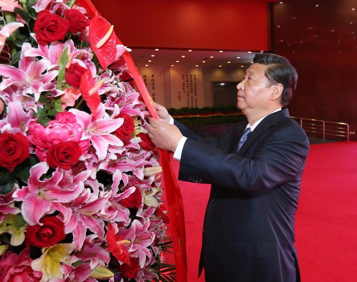 鏡觀·領航｜深情致敬英雄 擎舉民族精神