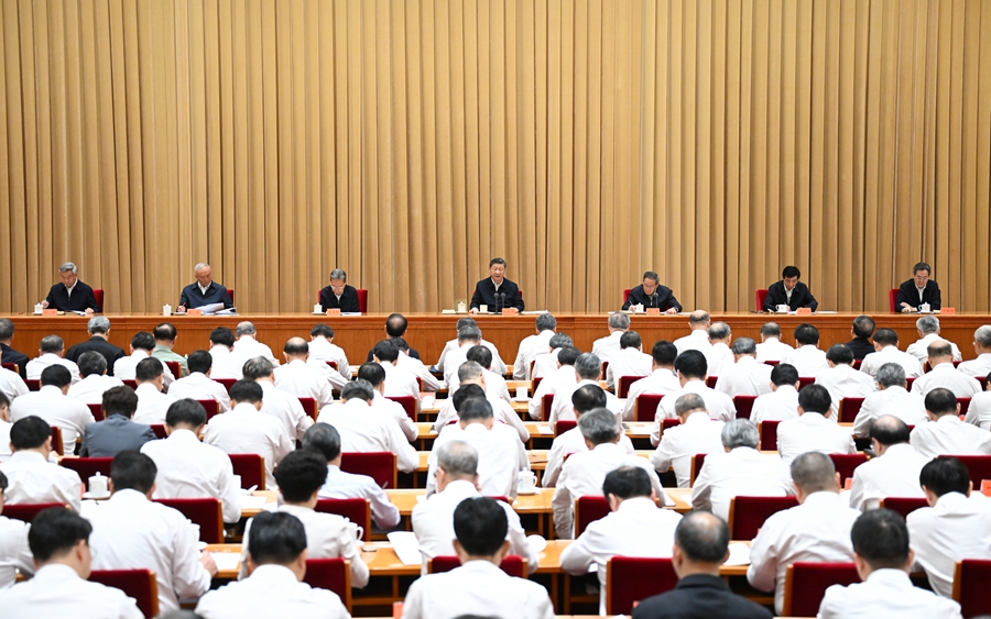 7月14日至15日，中央城市工作會議在北京舉行。中共中央總書記、國家主席、中央軍委主席習近平出席會議并發表重要講話。中共中央政治局常委李強、趙樂際、王滬寧、蔡奇、丁薛祥、李希出席會議。