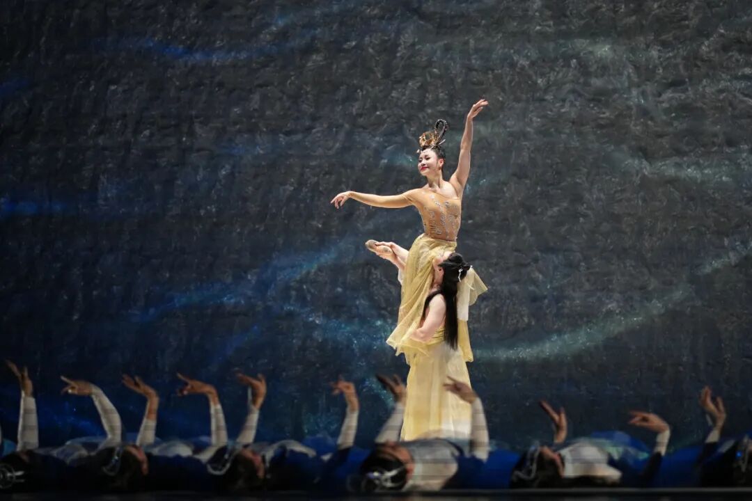 水月镜花终成梦，洛神一舞寄千年