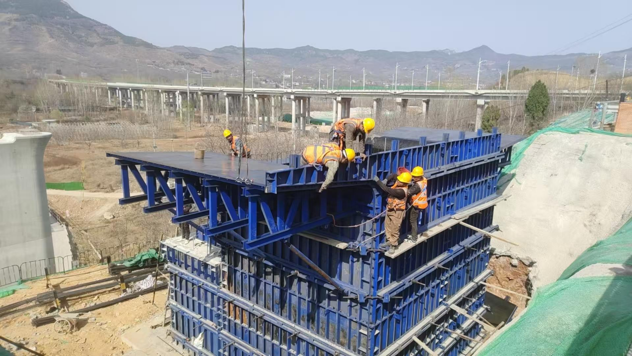 济南市铁路项目加快建设