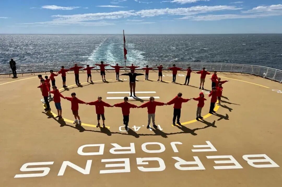 用纯净嗓音编织音乐梦境,唱响安徒生故乡的歌谣!