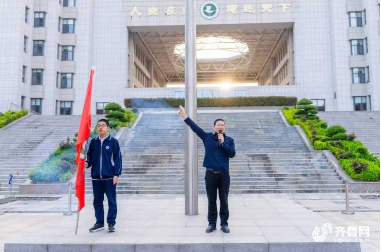 春光中走春路，一路向那春的方向！济南市历城二中两校学子“双向奔赴”25公里
