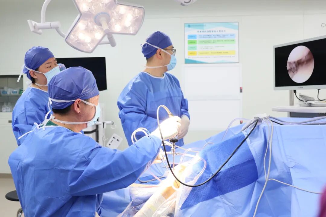滨医附院北海医院完成首例关节镜手术 36岁患者膝关节重获新生