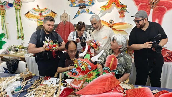 Global photographers capture spirit of Weifang