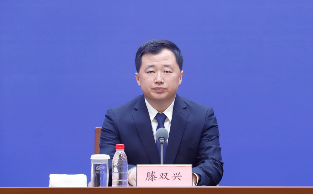 省发展改革委副主任,济南新旧动能转换起步区党工委副书记、管委会副主任 滕双兴