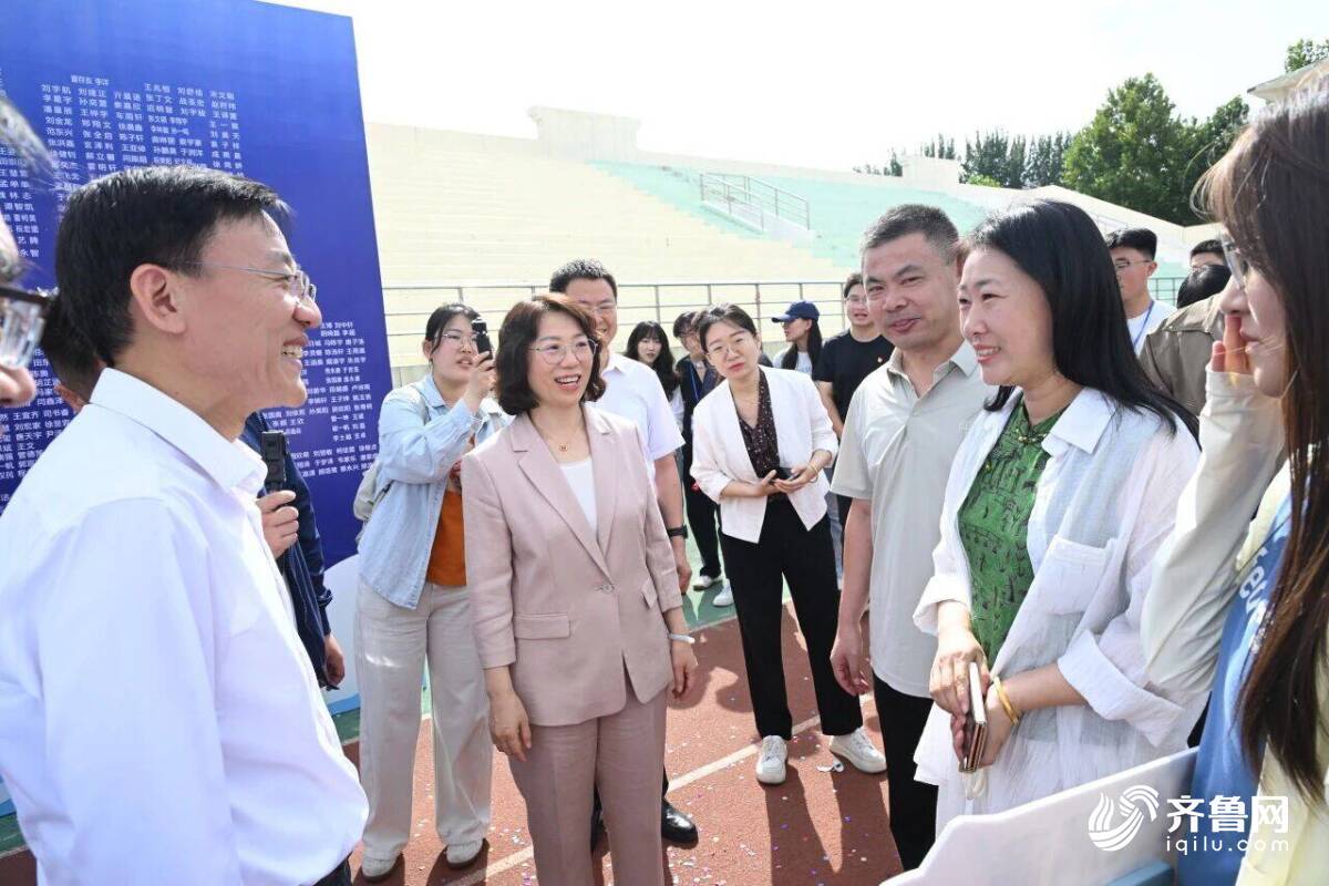 近9000名新生齐聚潍坊学院怀揣理想开启大学求学之路(图2)