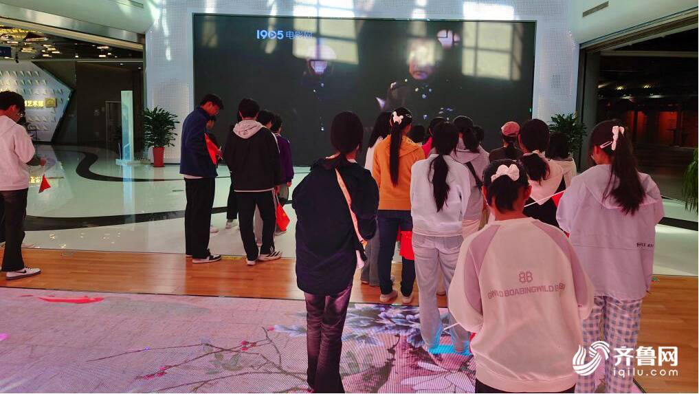 “家国同庆•共绘城市”!潍坊市城市规划艺术馆双节主题活动圆满收官(图2)