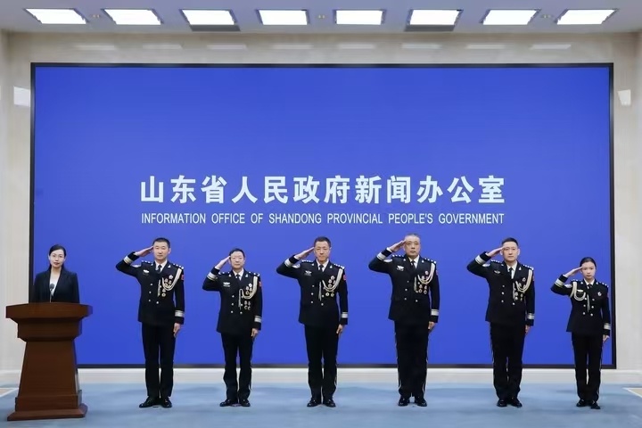 海报观察丨这六个人的故事，藏着山东最动人的“警色”