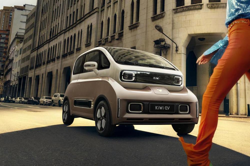 新款宝骏kiwiev官图定位纯电微型车配备辅助驾驶