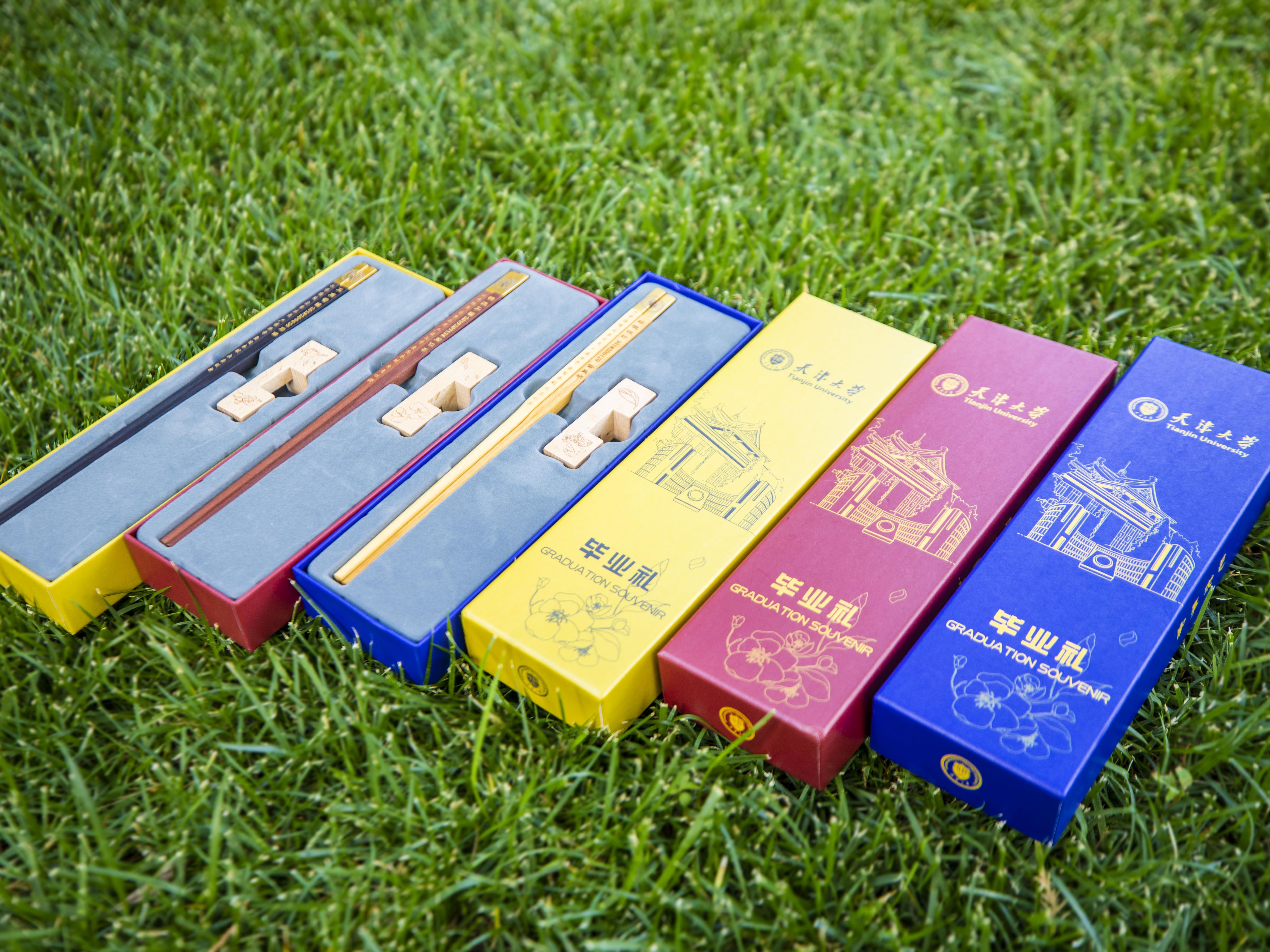 這些畢業禮物，真的太暖了！