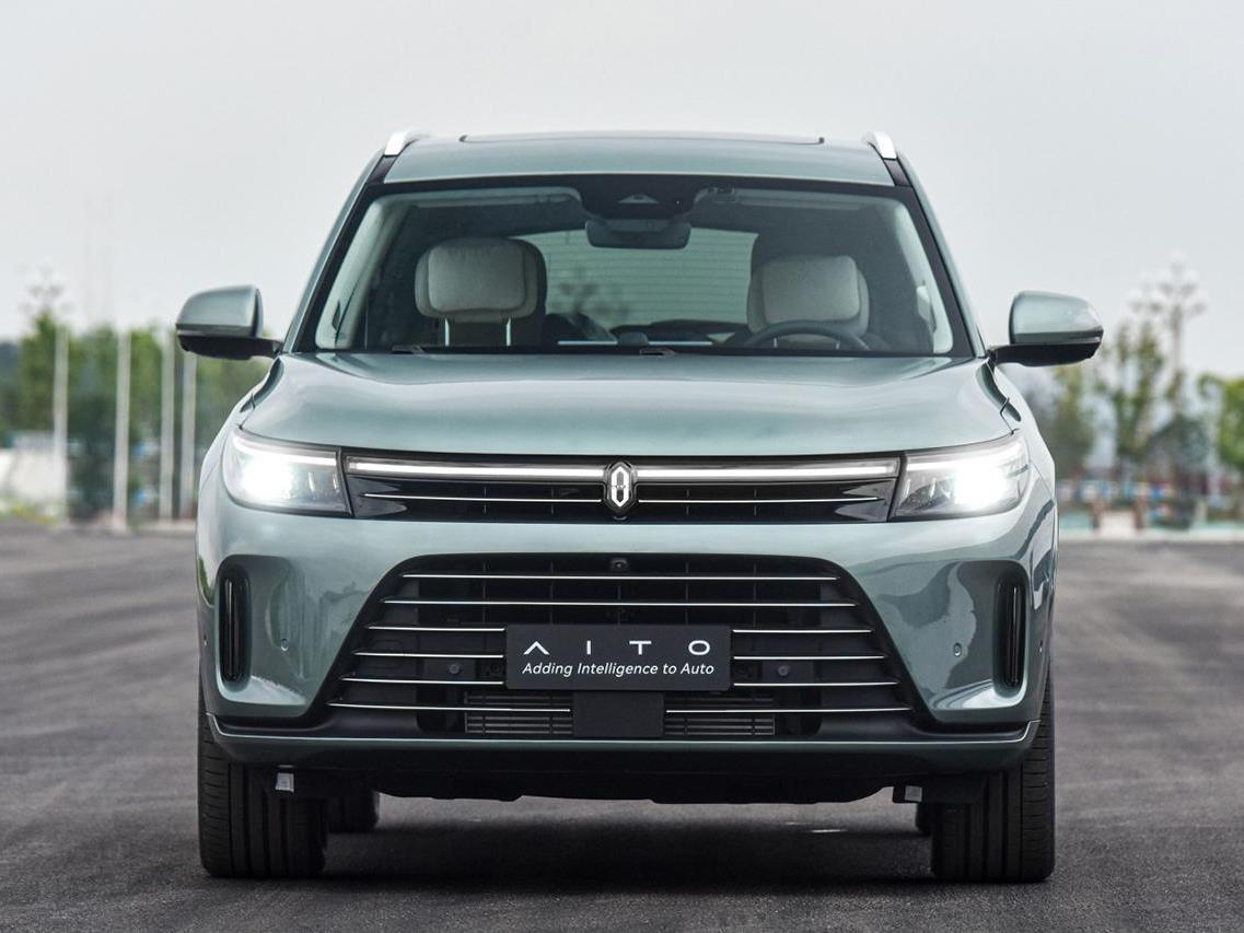 全新智能中型SUV 问界M7将首发 配备增程动力