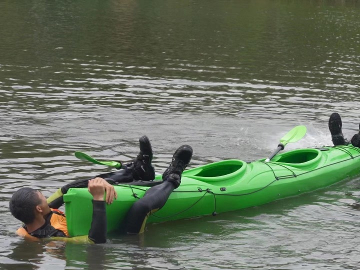 皮划艇运动升温 提醒：需经专业培训、慎防溺水！