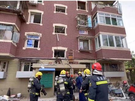 救援正在进行！天津市北辰区发生燃气爆燃事故 8人受伤