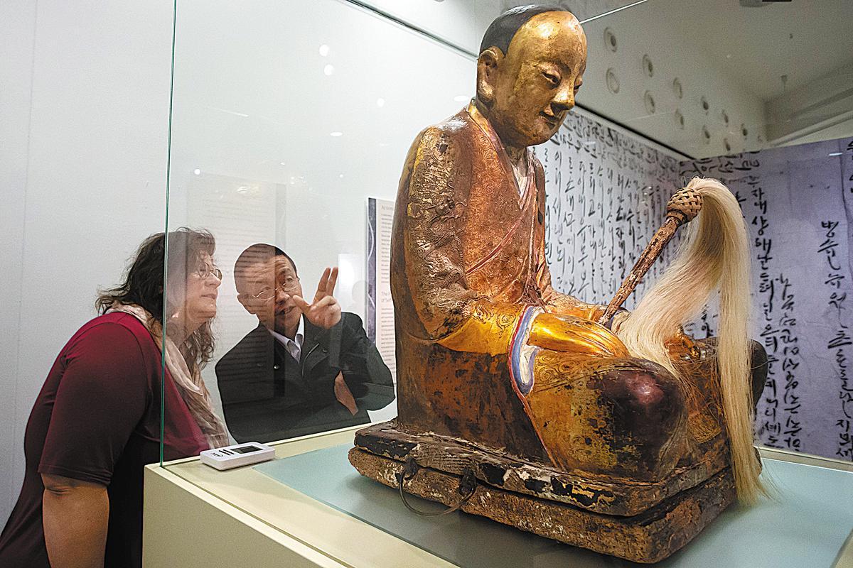 Dutch collector ordered to return Buddha statue