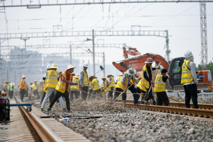 今年上半年中國鐵路投產新線2043.5公里