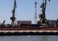 俄乌局势进展: 从乌克兰出发的首艘运粮船抵土 俄裁定“亚速营”为恐怖组织