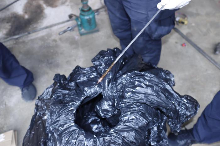 云南普洱警方查获一起煤气罐藏毒案 缴获鸦片逾16公斤