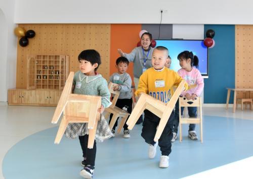 浙江龙港拟规定：第三孩在该市公办幼儿园等就学，学费全免