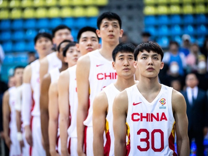 世预赛中国男篮击败巴林队 第四窗口期两战全胜