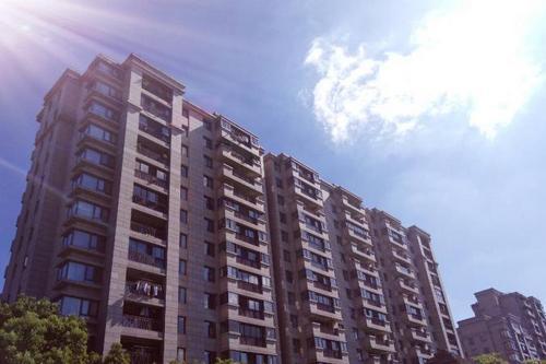 前8月中国百城新房价格累计涨0.14% 宁波、西安、成都涨幅居前